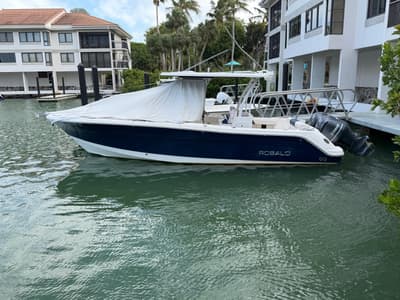 BOATZON | Robalo R302 CENTER CONSOLE 2017