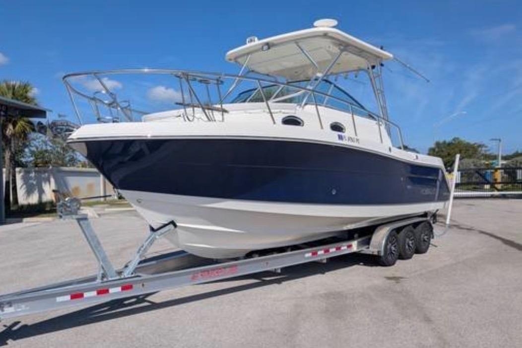 2010 Robalo R305 Walkaround - Sold Boat