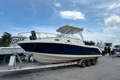 BOATZON | Robalo R305 Walkaround 2011 BOATZON | Robalo R305 Walkaround 2011