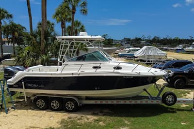 BOATZON | Robalo R305 Walkaround 2018