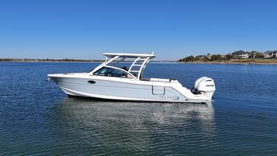 BOATZON | Robalo R317 2021