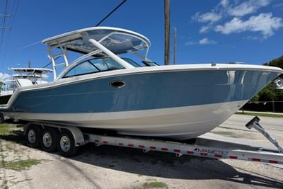BOATZON | Robalo R317 Dual Console 2026