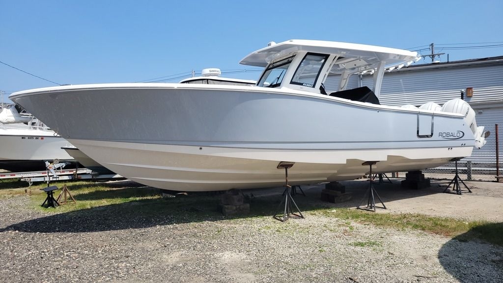 2026 Robalo R360 - Sold Boat