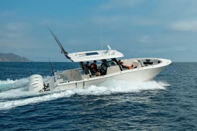 BOATZON | Robalo R360 2027
