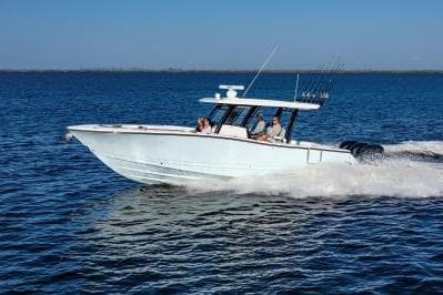 BOATZON | Robalo R360 Center Console 2026
