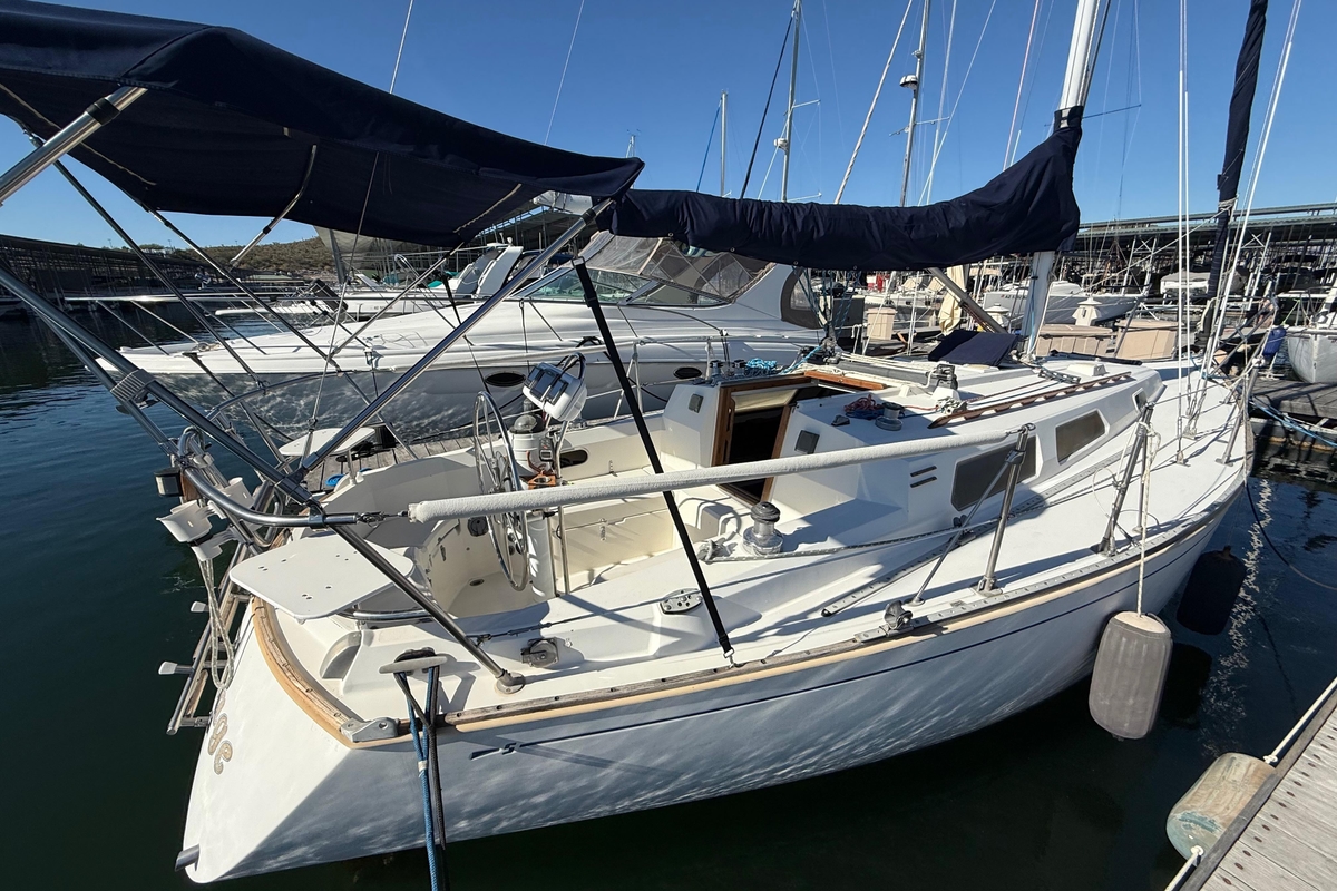 1986 Sabre 30 MKIII - Sold Boat