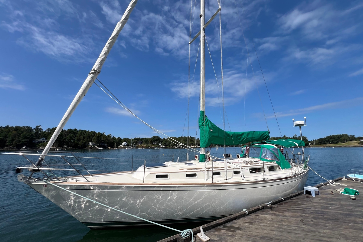 1984 Sabre 38 - Sold Boat