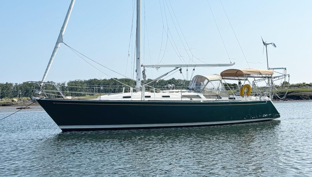 1990 Sabre 38 - Sold Boat