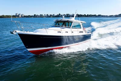 BOATZON | Sabre 38 Salon Express 2026 BOATZON | Sabre 38 Salon Express 2026