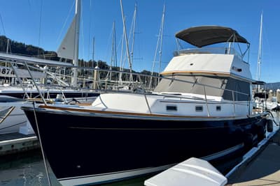 BOATZON | Sabre 42 Fly Bridge Sedan 2001