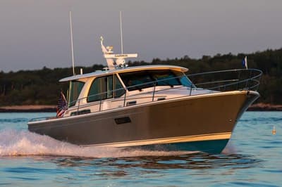 BOATZON | Sabre 43 Salon Express 2027 BOATZON | Sabre 43 Salon Express 2027