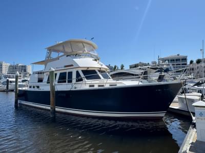 BOATZON | Sabre 47 Motor Yacht 2005
