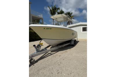 BOATZON | Sailfish 2360 CC 2006