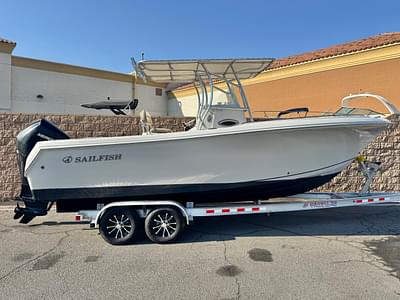 BOATZON | Sailfish 242 CC 2021