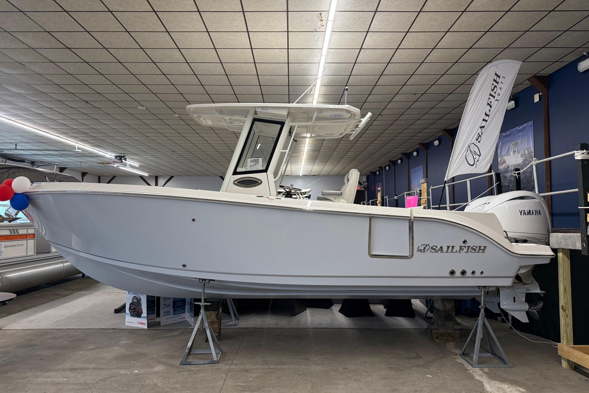 2026 Sailfish 252 CC - Sold Boat
