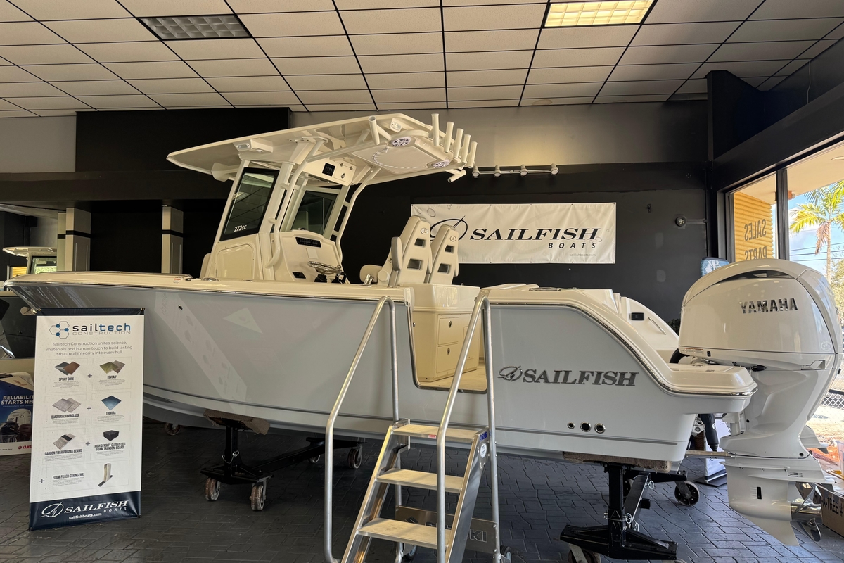 2026 Sailfish 272 CC - Sold Boat