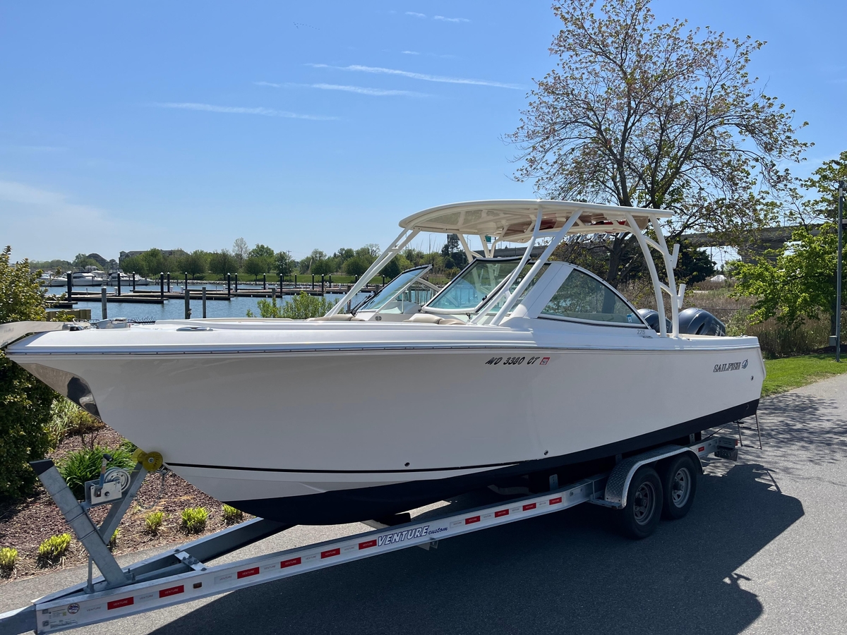 2018 Sailfish 275 DC - Sold Boat