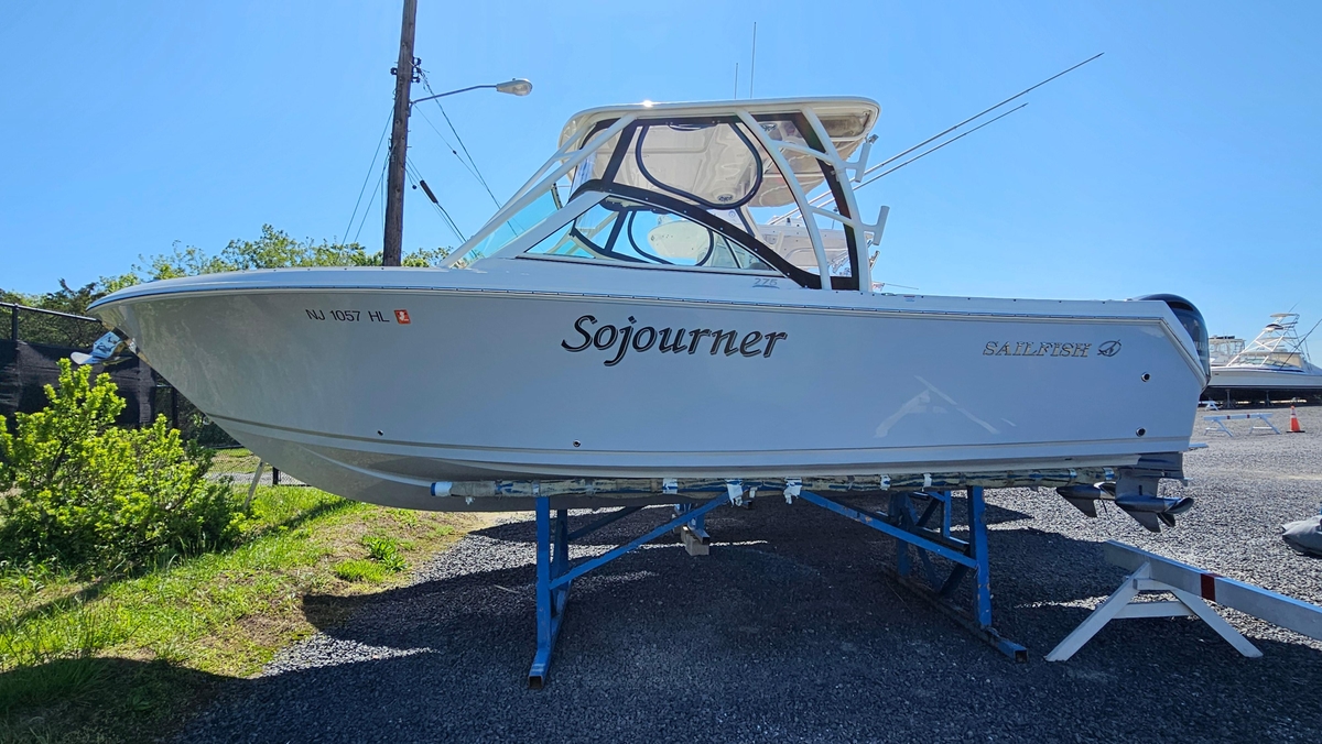 2019 Sailfish 275 DC - Sold Boat