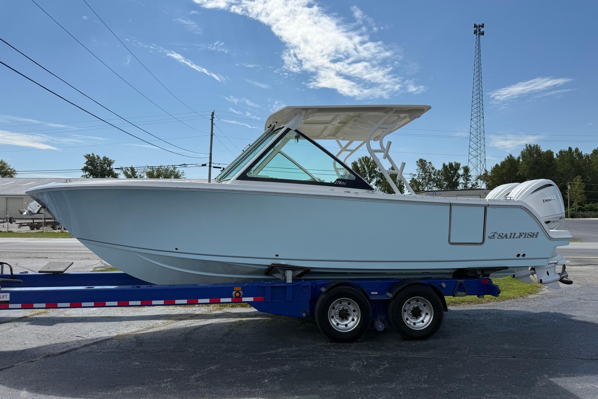 2026 Sailfish 276 DC - Sold Boat