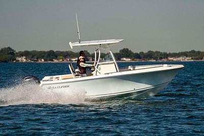 BOATZON | Sailfish® 220 CC 2024