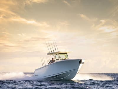 BOATZON | Sailfish® 312 CC 2026