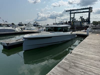 BOATZON | Saxdor 320 GTC 2024
