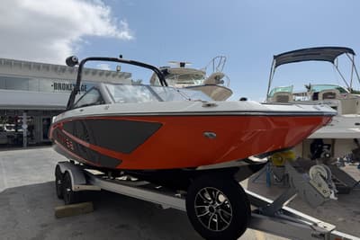 BOATZON | Scarab 235 LX 2026 BOATZON | Scarab 235 LX 2026
