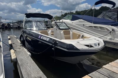 BOATZON | Scarab 255 Platinum 2015