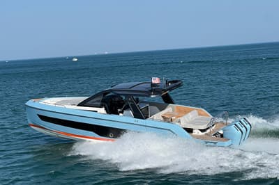 BOATZON | Schaefer V44 2025