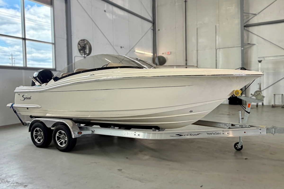 2024 Scout 215 Dorado - Sold Boat