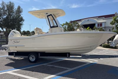 BOATZON | Scout 220 XSF 2027 BOATZON | Scout 220 XSF 2027