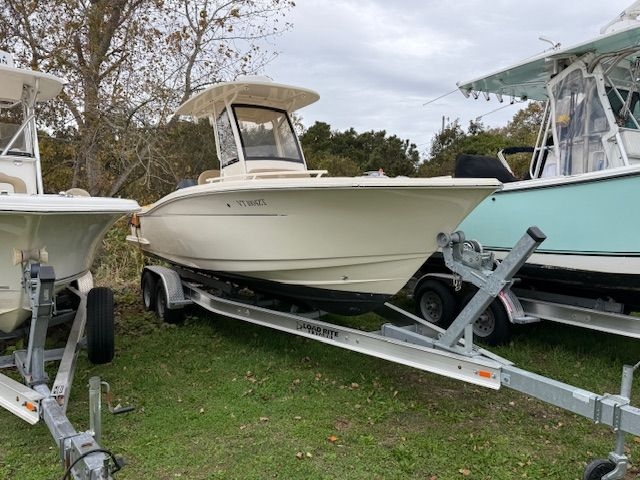2023 Scout 240 XSF - Sold Boat