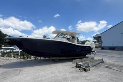 BOATZON | Scout 330 LXF 2025