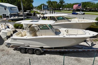 BOATZON | Scout 330 LXF 2026