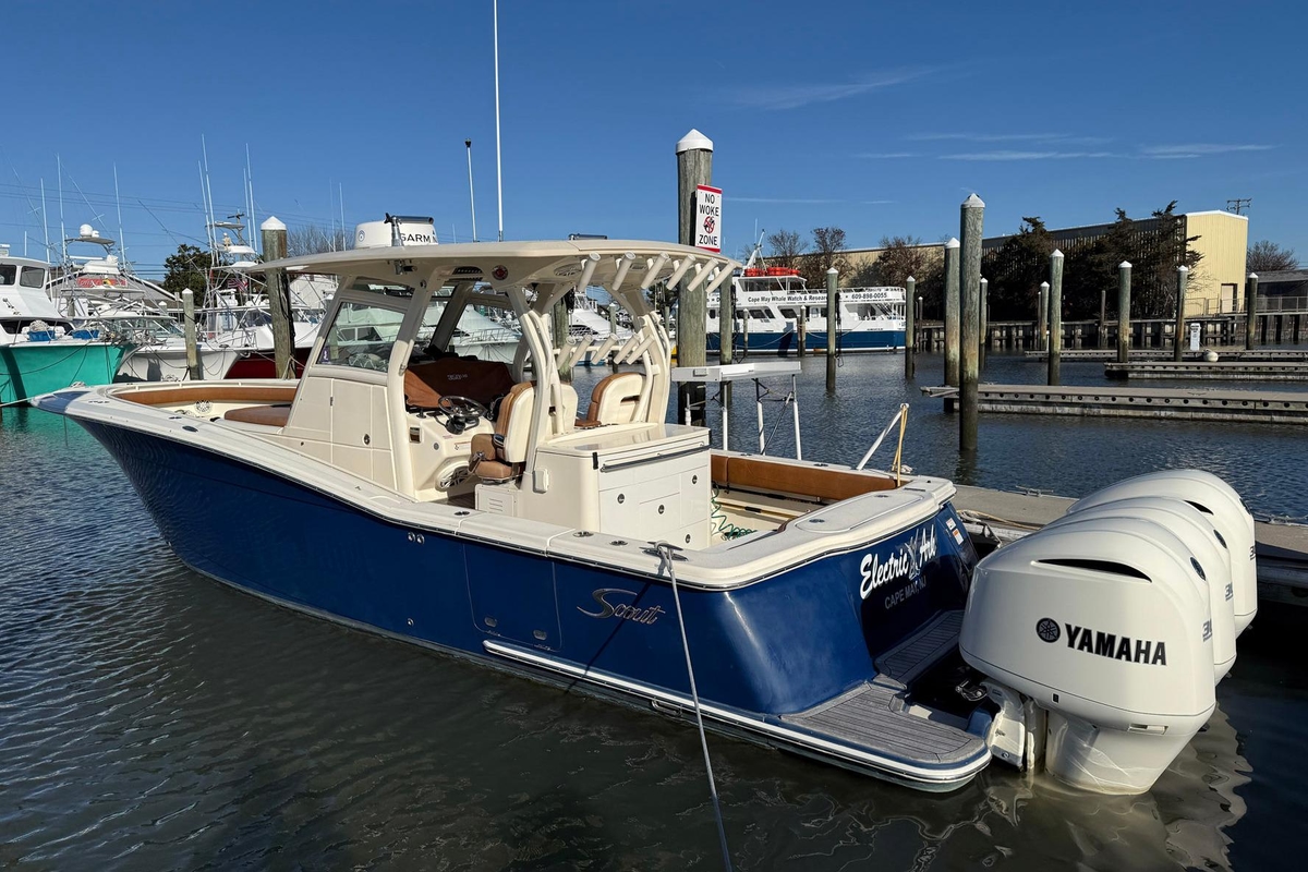 2018 Scout 350 LXF - Sold Boat
