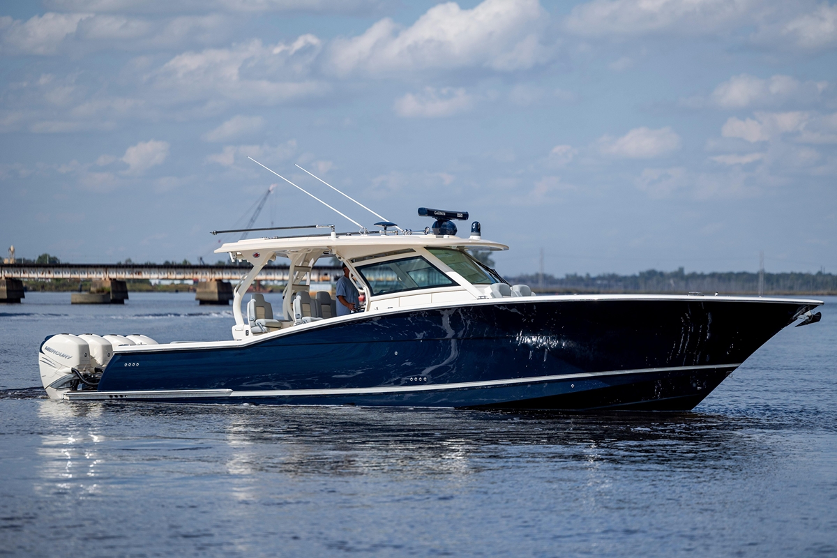 2018 Scout 420 LXF - Sold Boat
