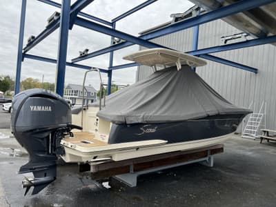 BOATZON | Scout Boat Company 240 XSF 2022