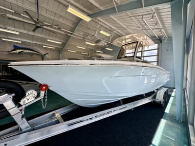 BOATZON | Scout Boat Company XSF 240 2026