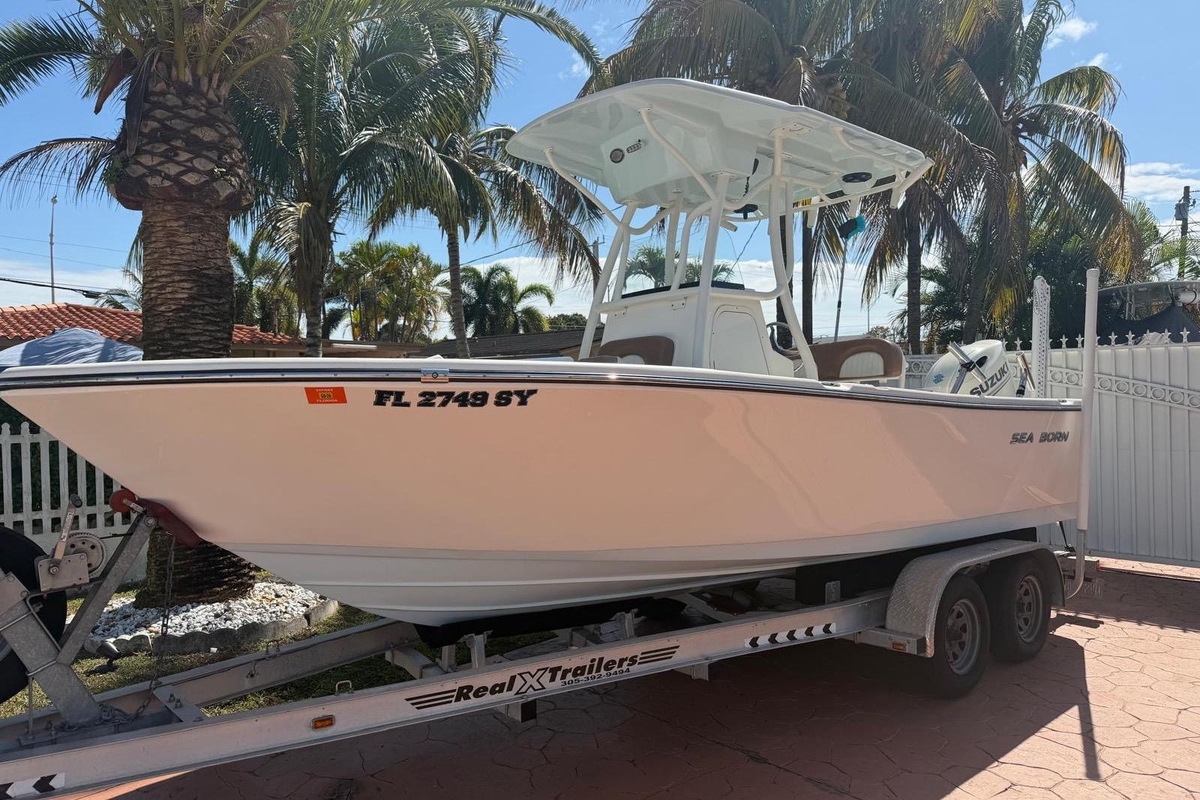 2020 Sea Born LX21 Center Console - Sold Boat
