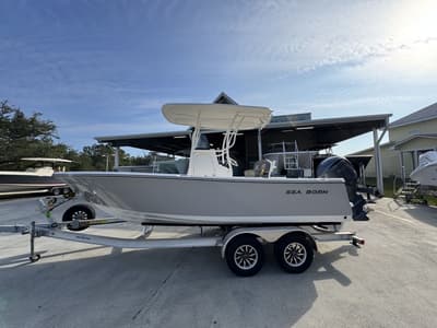 BOATZON | Sea Born LX21 Center Console LT 2026