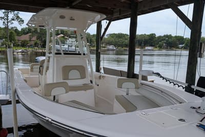 BOATZON | Sea Born LX24 Center Console 2019