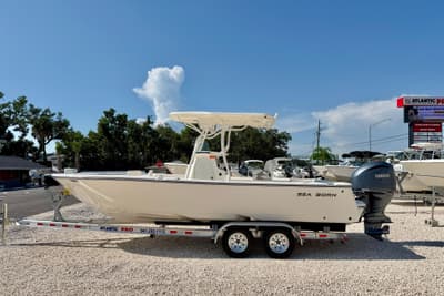 BOATZON | Sea Born LX24 Center Console 2023