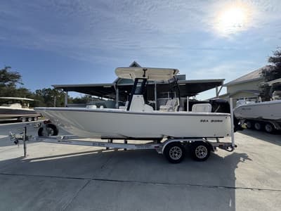 BOATZON | Sea Born LX24 Center Console LE 2026
