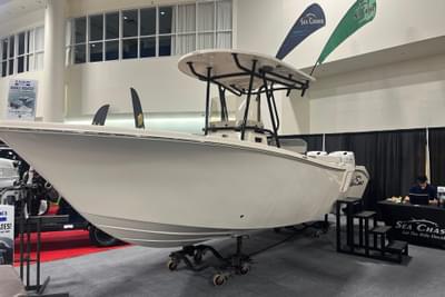 BOATZON | Sea Chaser 24 HFC 2025