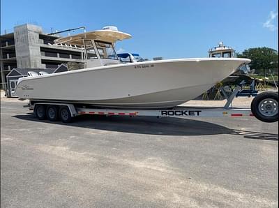 BOATZON | Sea Chaser 35 HFC CC 2020