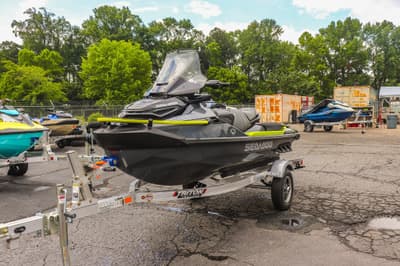 BOATZON | Sea-Doo Explorer Pro 230 2026