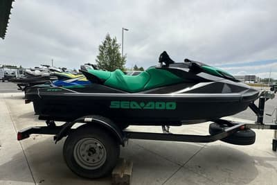 BOATZON | Sea-Doo PWC GTR 230 AUD BK IBR 26 2026 BOATZON | Sea-Doo PWC GTR 230 AUD BK IBR 26 2026