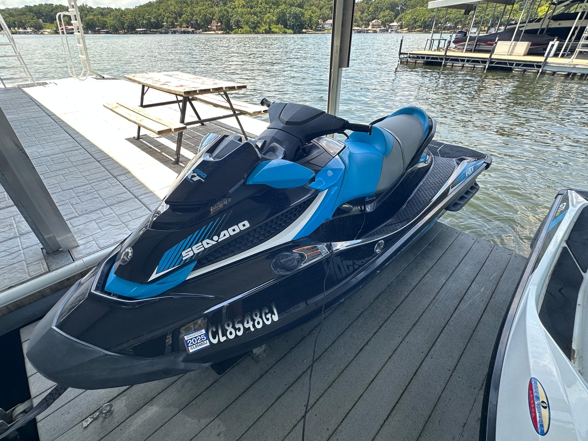 2017 Sea-Doo RXT 260 - Sold Boat