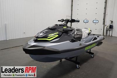 BOATZON | Sea-Doo RXTX 325 Ice Metal Manta Green 2025 BOATZON | Sea-Doo RXTX 325 Ice Metal Manta Green 2025