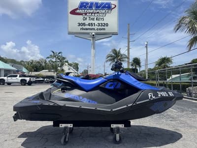 BOATZON | Sea-Doo Spark Trixx 2up Rotax 900 HO ACE IBR 2023